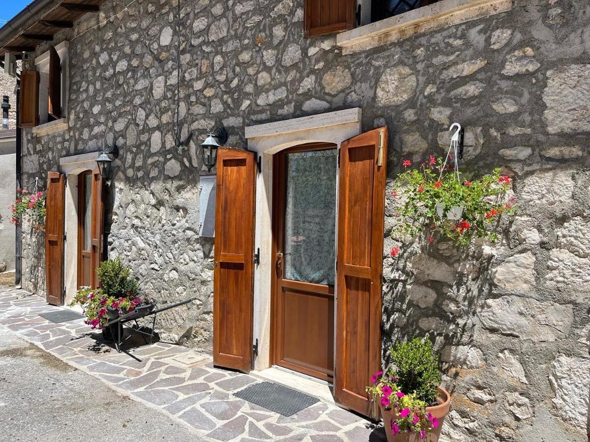 Baita Delle Rocche Рока ди Медзо Екстериор снимка